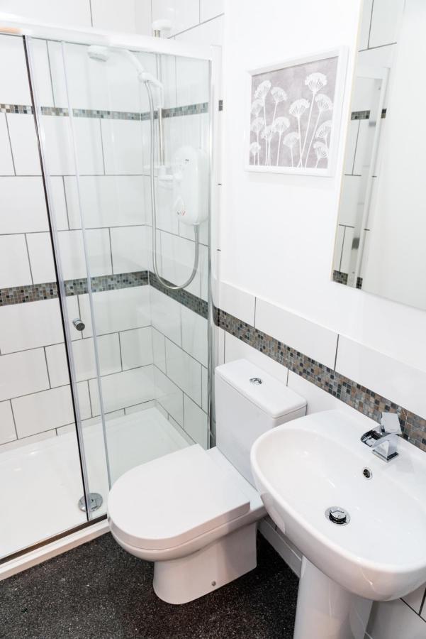 Stylish 2 Bedroom, City Centre Apartment Aberdeen Buitenkant foto