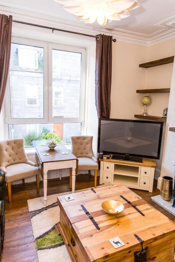 Stylish 2 Bedroom, City Centre Apartment Aberdeen Buitenkant foto